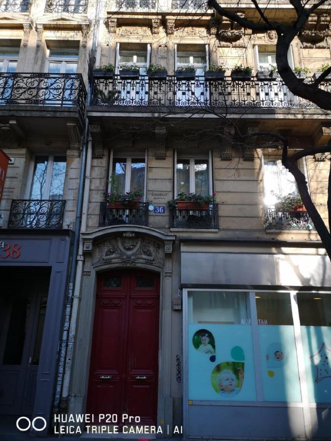 08 Design Flat Republique Apartment Paris Exterior foto